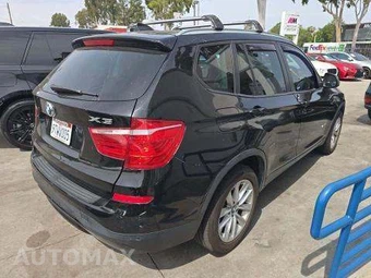 2017 BMW X3 Sports Activity Vehicle sDrive28i – miniatura 3