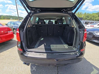2017 BMW X3 Sports Activity Vehicle sDrive28i – miniatura 14