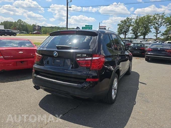 2017 BMW X3 Sports Activity Vehicle sDrive28i – miniatura 3