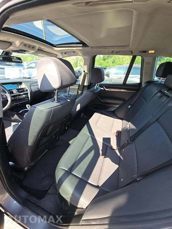 2017 BMW X3 Sports Activity Vehicle xDrive28i – miniatura 13