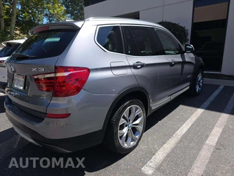 2017 BMW X3 Sports Activity Vehicle xDrive28i XLINE – miniatura 3