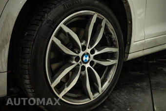 2017 BMW X4 Sports Activity Vehicle M40i - miniatura 3