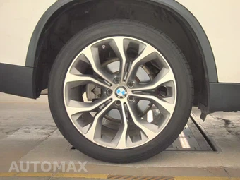 2017 BMW X5 Sports Activity Vehicle xDrive35i - miniatura 11