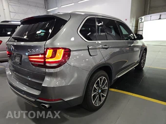2017 BMW X5 Sports Activity Vehicle xDrive35i - miniatura 4
