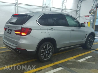 2017 BMW X5 Sports Activity Vehicle xDrive35i - miniatura 4