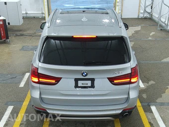 2017 BMW X5 Sports Activity Vehicle xDrive35i - miniatura 5