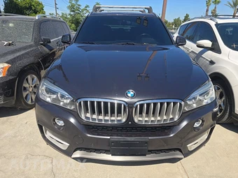 2017 BMW X5 Sports Activity Vehicle xDrive35i - miniatura 2