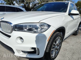 2017 BMW X5 Sports Activity Vehicle xDrive35i - miniatura 15