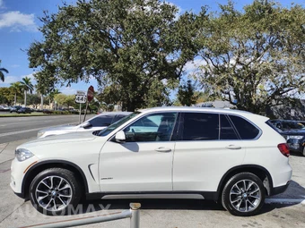 2017 BMW X5 Sports Activity Vehicle xDrive35i - miniatura 3