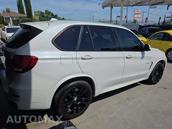 2017 BMW X5 Sports Activity Vehicle xDrive50i M SPORT LINE - miniatura 3