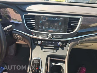 2017 Buick LaCrosse Essence 1SL – miniatura 10