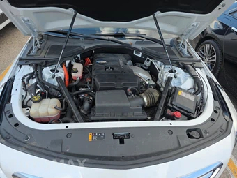 2017 Cadillac CT6 Plug-In 1SH - miniatura 15