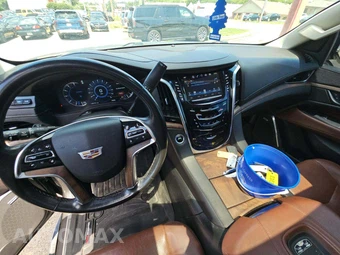 2017 Cadillac Escalade ESV Luxury 1SB - miniatura 10