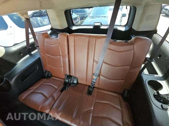 2017 Cadillac Escalade ESV Luxury 1SB - miniatura 14