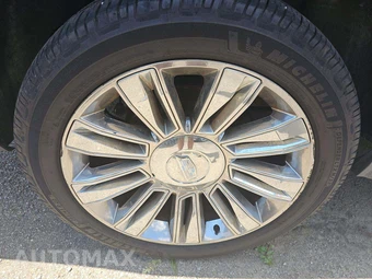 2017 Cadillac Escalade ESV Luxury 1SB - miniatura 27