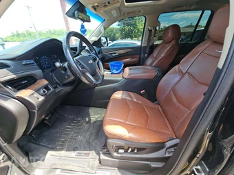 2017 Cadillac Escalade ESV Luxury 1SB - miniatura 6