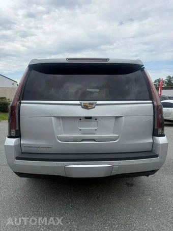 2017 Cadillac Escalade ESV Luxury 1SB - miniatura 7