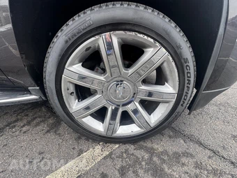2017 Cadillac Escalade ESV Luxury 1SB - miniatura 18