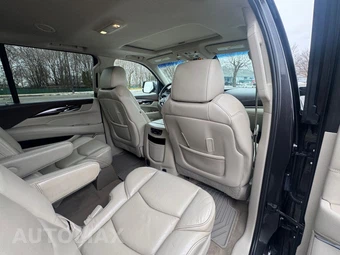 2017 Cadillac Escalade ESV Luxury 1SB - miniatura 32