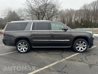 2017 Cadillac Escalade ESV Luxury 1SB - miniatura 4