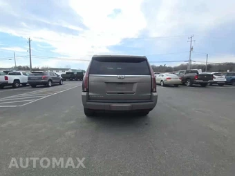 2017 Cadillac Escalade Luxury - miniatura 4