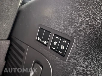 2017 Cadillac Escalade Luxury 1SB - miniatura 23