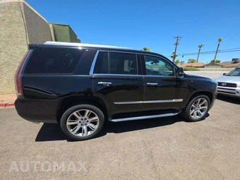 2017 Cadillac Escalade Luxury 1SB - miniatura 4