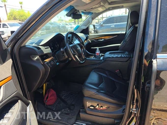 2017 Cadillac Escalade Luxury 1SB - miniatura 6