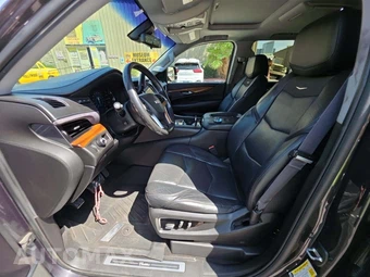 2017 Cadillac Escalade Luxury 1SB - miniatura 6