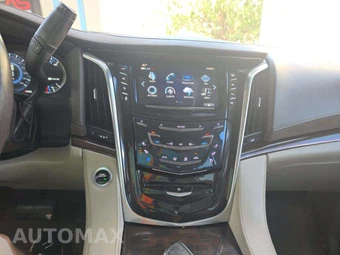 2017 Cadillac Escalade Luxury 1SB – miniatura 10