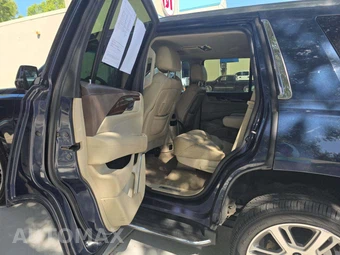 2017 Cadillac Escalade Luxury 1SB – miniatura 13