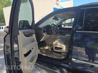 2017 Cadillac Escalade Luxury 1SB – miniatura 6