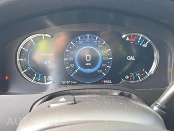 2017 Cadillac Escalade Luxury 1SB - miniatura 9
