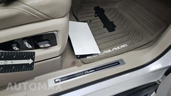 2017 Cadillac Escalade Luxury 1SB - miniatura 35