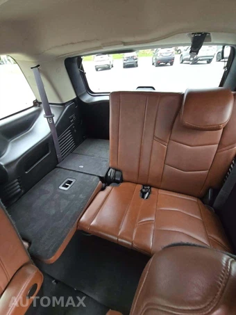 2017 Cadillac Escalade Luxury 1SB - miniatura 14