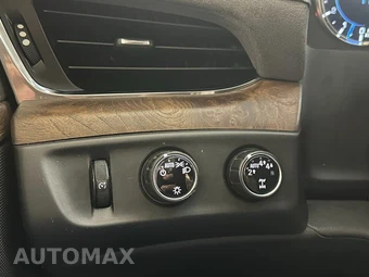 2017 Cadillac Escalade Luxury 1SB - miniatura 45