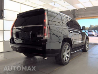 2017 Cadillac Escalade Luxury 1SB - miniatura 4