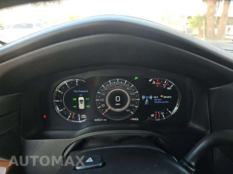 2017 Cadillac Escalade Luxury 1SB - miniatura 9