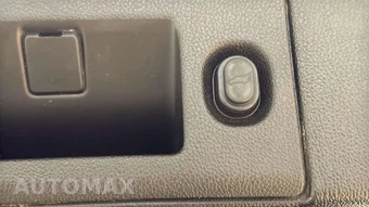 2017 Cadillac Escalade Platinum - miniatura 8