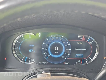 2017 Cadillac Escalade Premium Luxury 1SC - miniatura 12