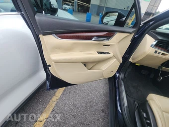 2017 Cadillac XT5 Luxury 1SC – miniatura 8