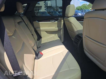 2017 Cadillac XT5 Luxury 1SD – miniatura 16