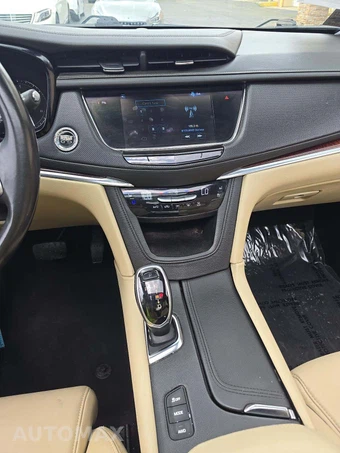 2017 Cadillac XT5 Premium Luxury 1SF – miniatura 10