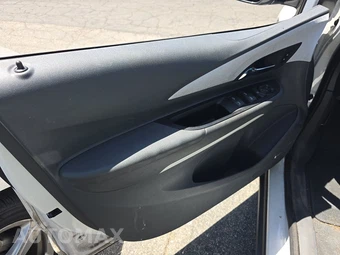 2017 Chevrolet Bolt EV Premier 2LZ – miniatura 9