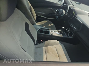 2017 Chevrolet Camaro 1LT Coupe – miniatura 8