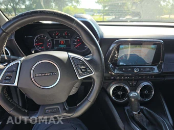 2017 Chevrolet Camaro 1LT Coupe – miniatura 10