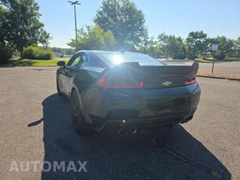 2017 Chevrolet Camaro 1LT Coupe – miniatura 2