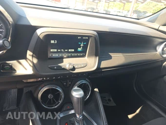 2017 Chevrolet Camaro 1LT Coupe - miniatura 11