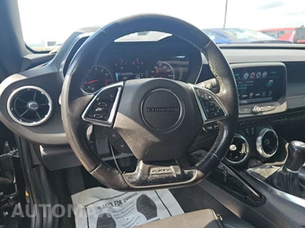 2017 Chevrolet Camaro 2LT Coupe – miniatura 10