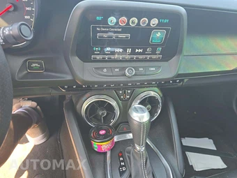 2017 Chevrolet Camaro 2LT Coupe - miniatura 10
